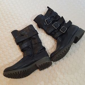 🌳 Charlotte Russ Buckle Up Boots